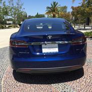 Tesla Model S 70D