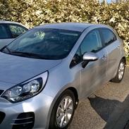 Kia Rio cvvt limited
