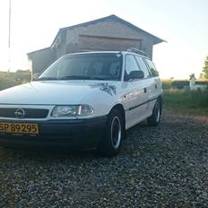 Opel Astra f 1,6 16v stc