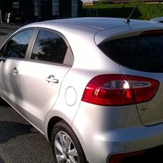 Kia Rio cvvt limited