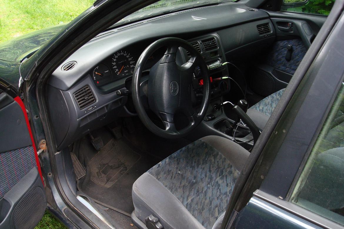 Toyota Carina E (SOLGT) billede 6
