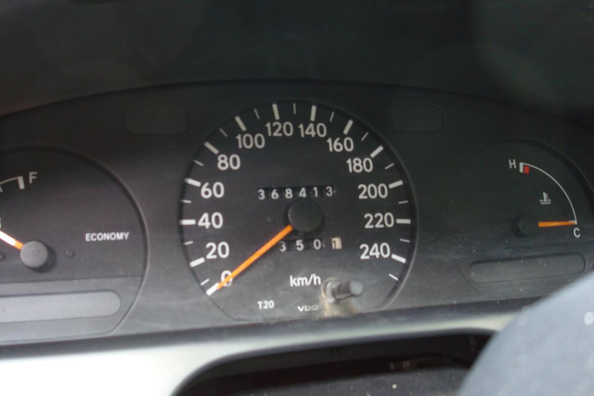 Toyota Carina E (SOLGT) billede 8