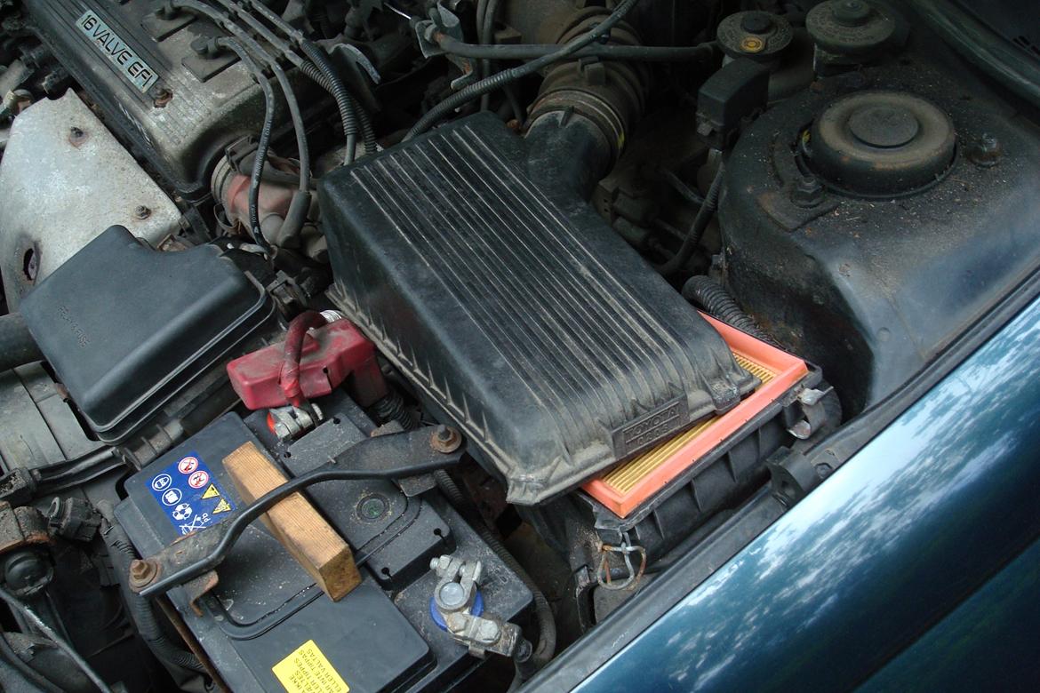 Toyota Carina E (SOLGT) billede 11