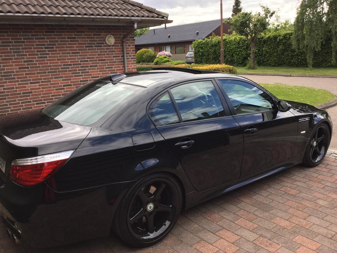 BMW E60 545i billede 3