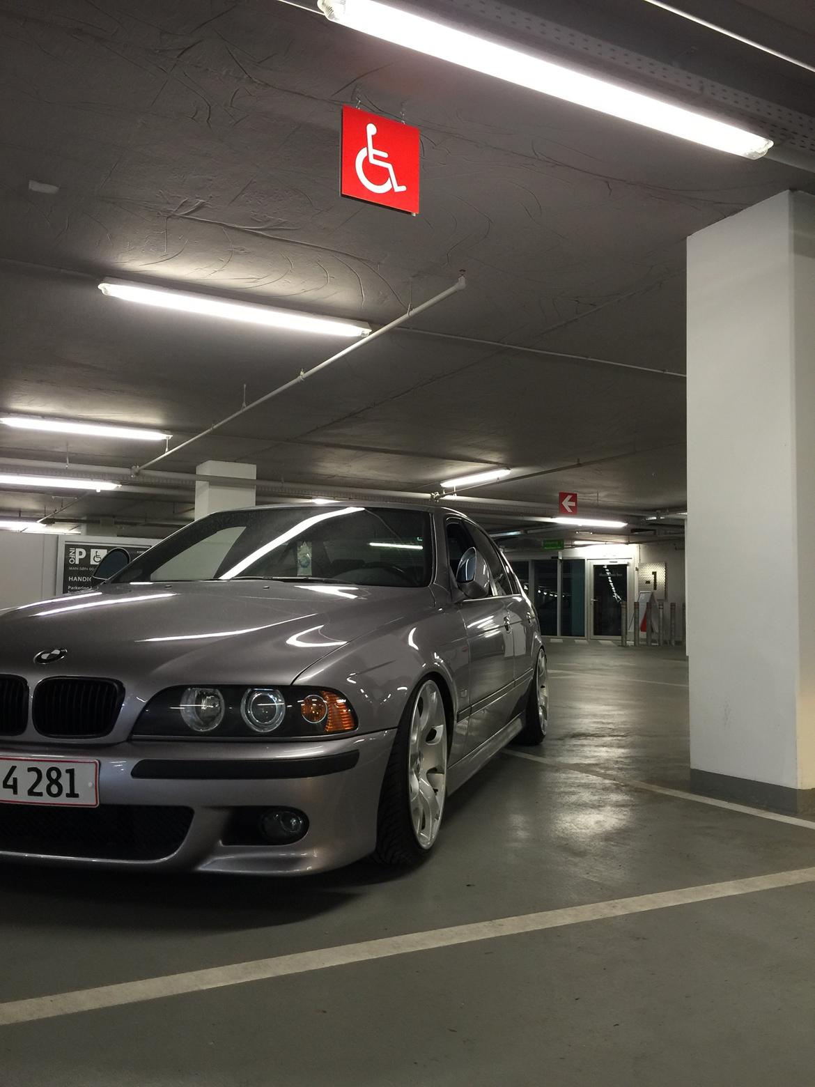 BMW E39 528ia solgt billede 15