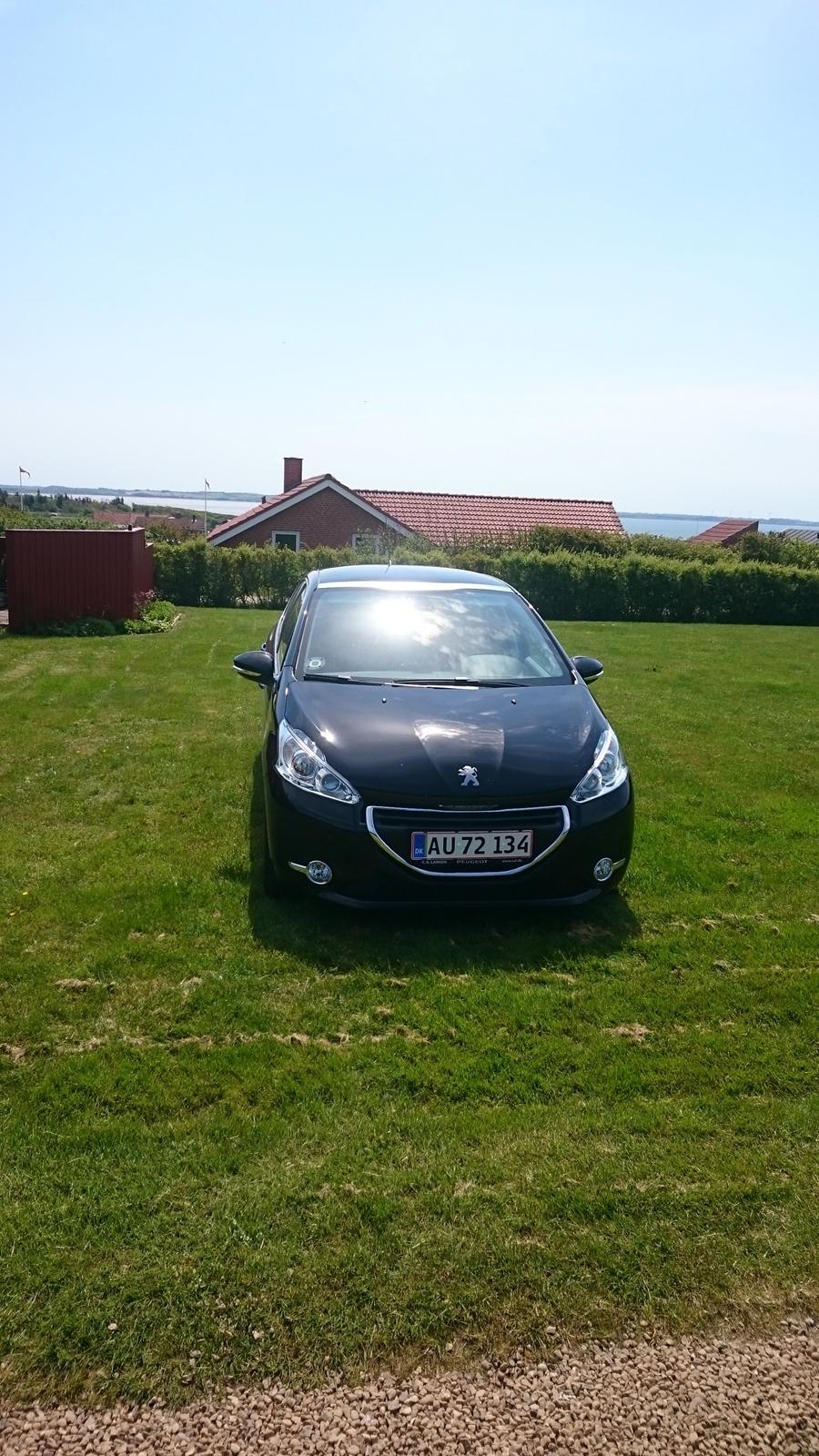 Peugeot 208 1,2 VTI Supreme billede 1