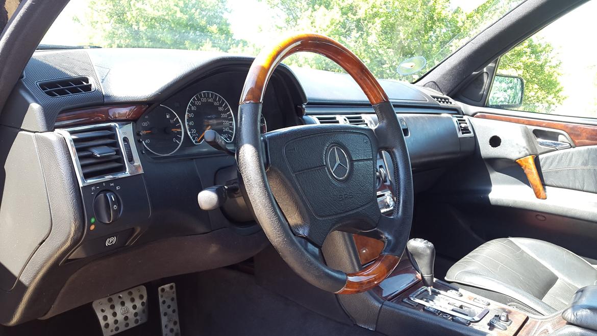 Mercedes Benz E300 TD Avantgarde billede 11