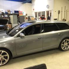 Audi s6 avant quattro
