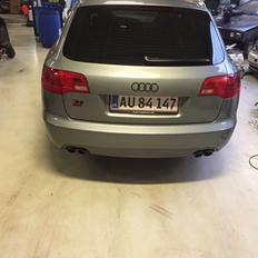 Audi s6 avant quattro