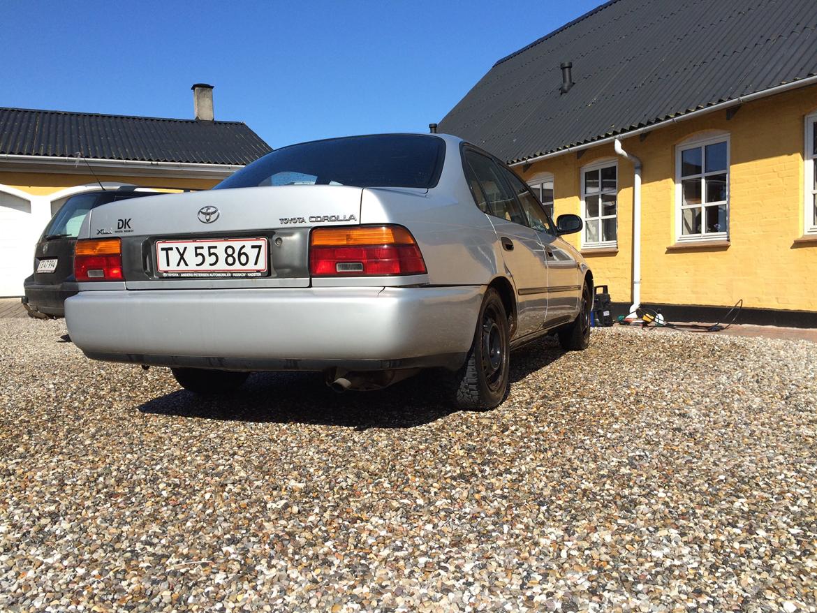 Toyota Corolla e10 billede 4