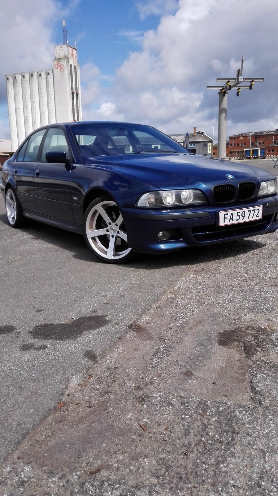 BMW E39 540i / SOLGT :'( billede 2