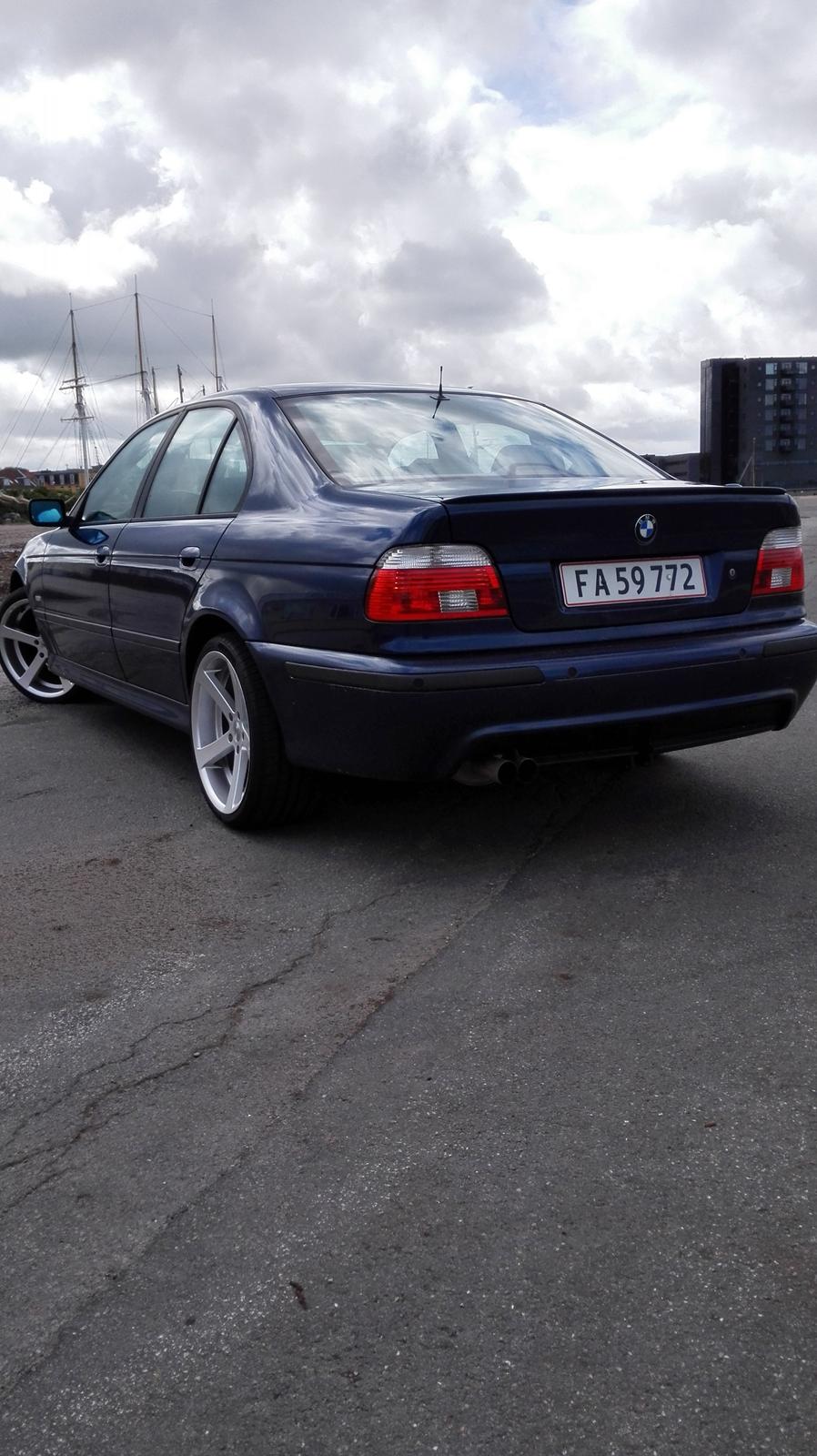 BMW E39 540i / SOLGT :'( billede 5