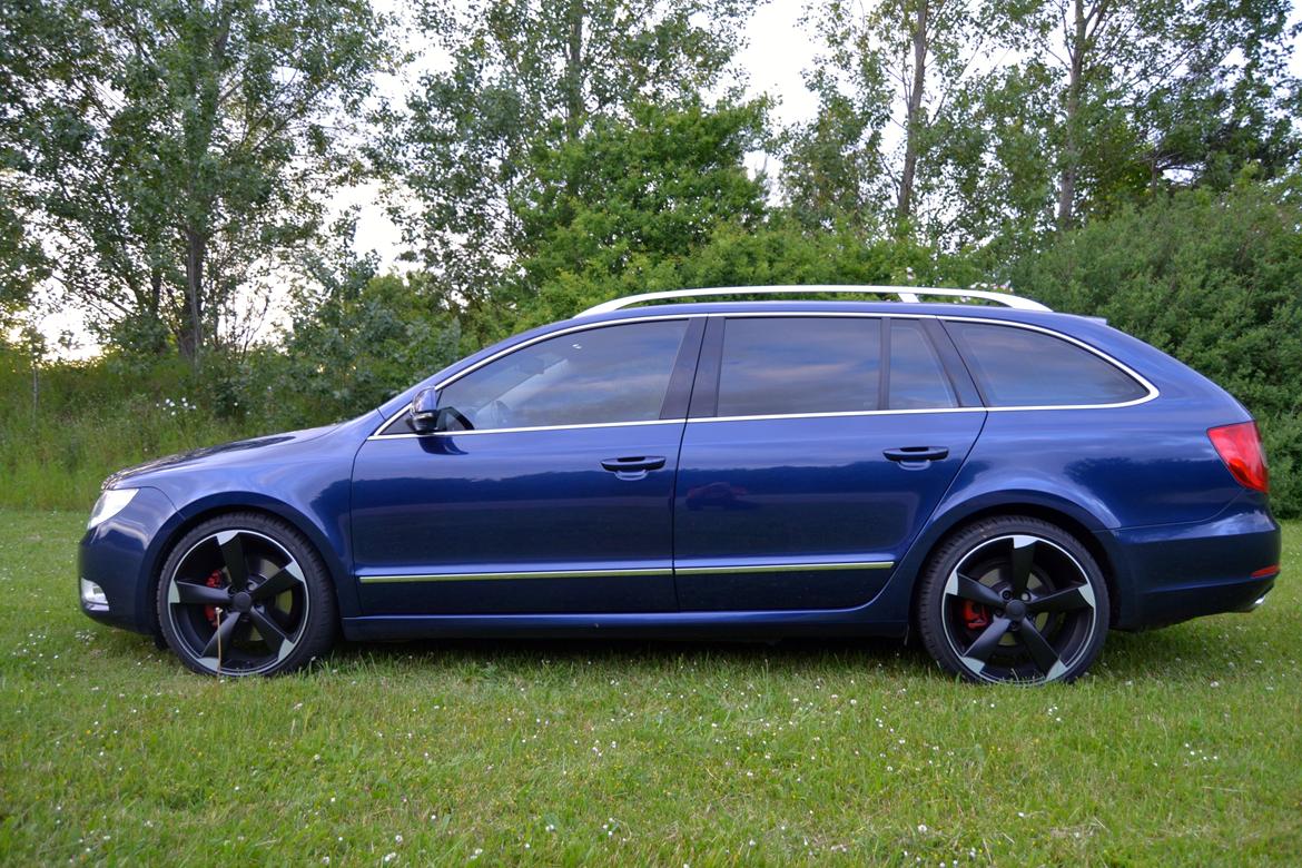 Skoda Superb Combi 2.0 TDI (SOLGT) billede 15