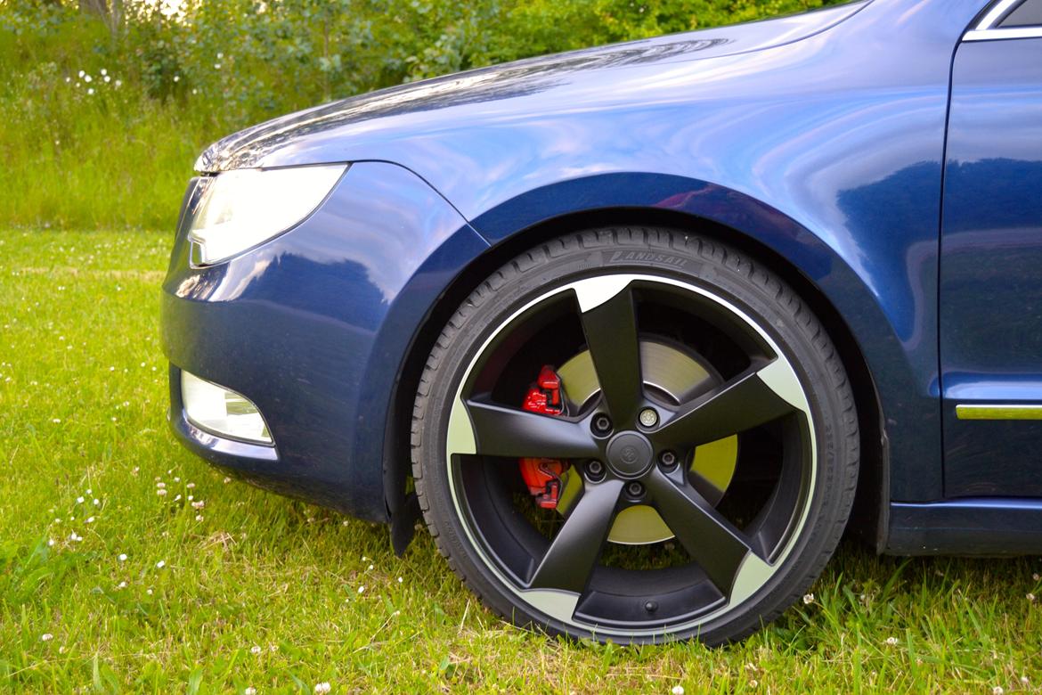 Skoda Superb Combi 2.0 TDI (SOLGT) billede 16