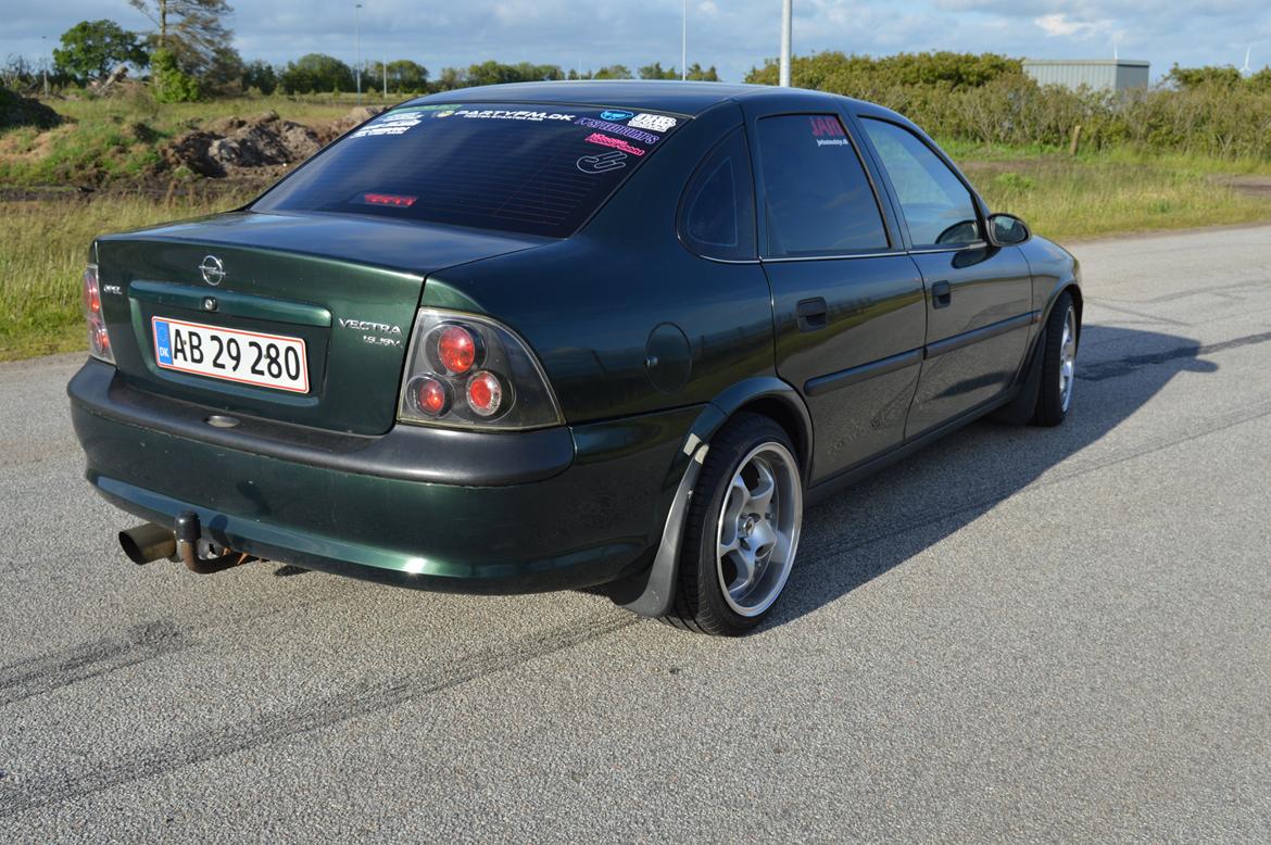 Opel Vectra 1,6 16v aut ((Solgt)) billede 6