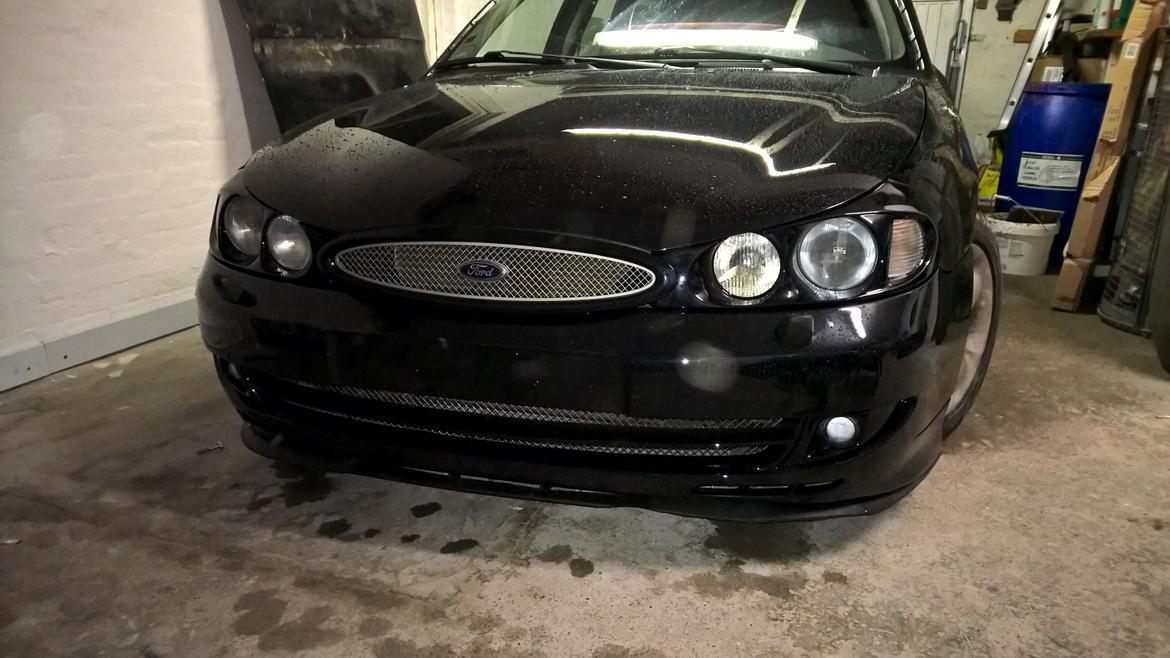 Ford Mondeo 2.5 V6 Ghia (ST200 Look) billede 4