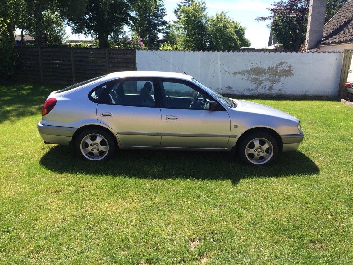 Toyota Corolla 1,3 L/B billede 8