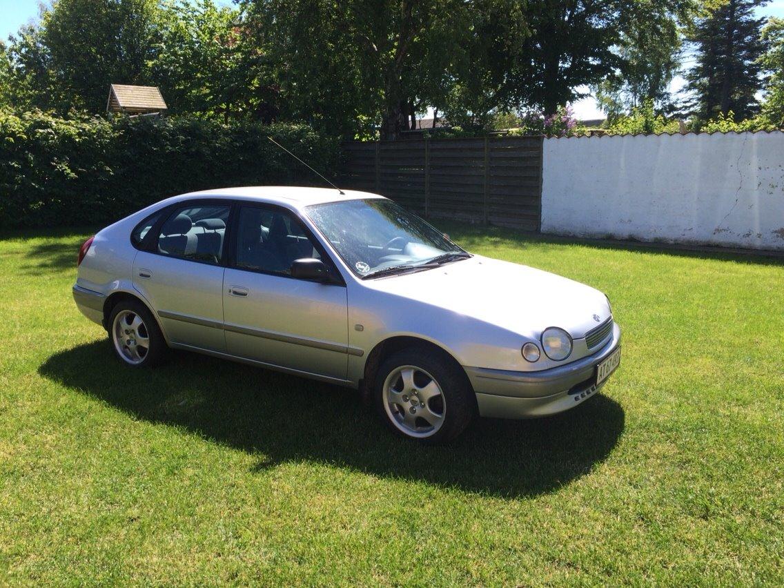 Toyota Corolla 1,3 L/B billede 10