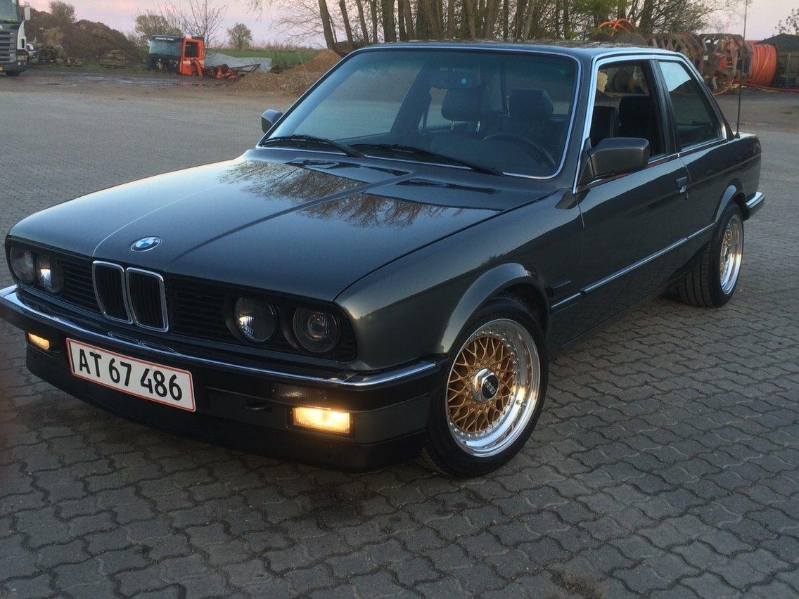 BMW E30 320 billede 2