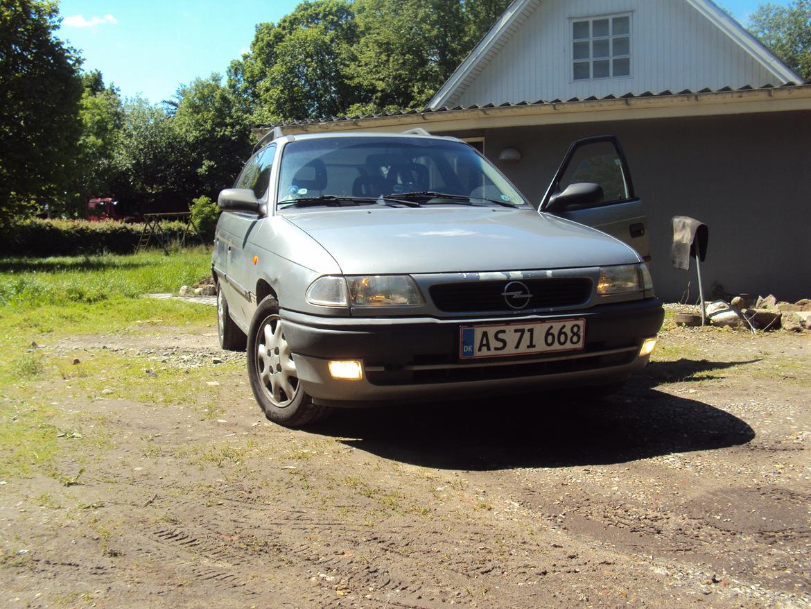 Opel astra f st.car billede 1