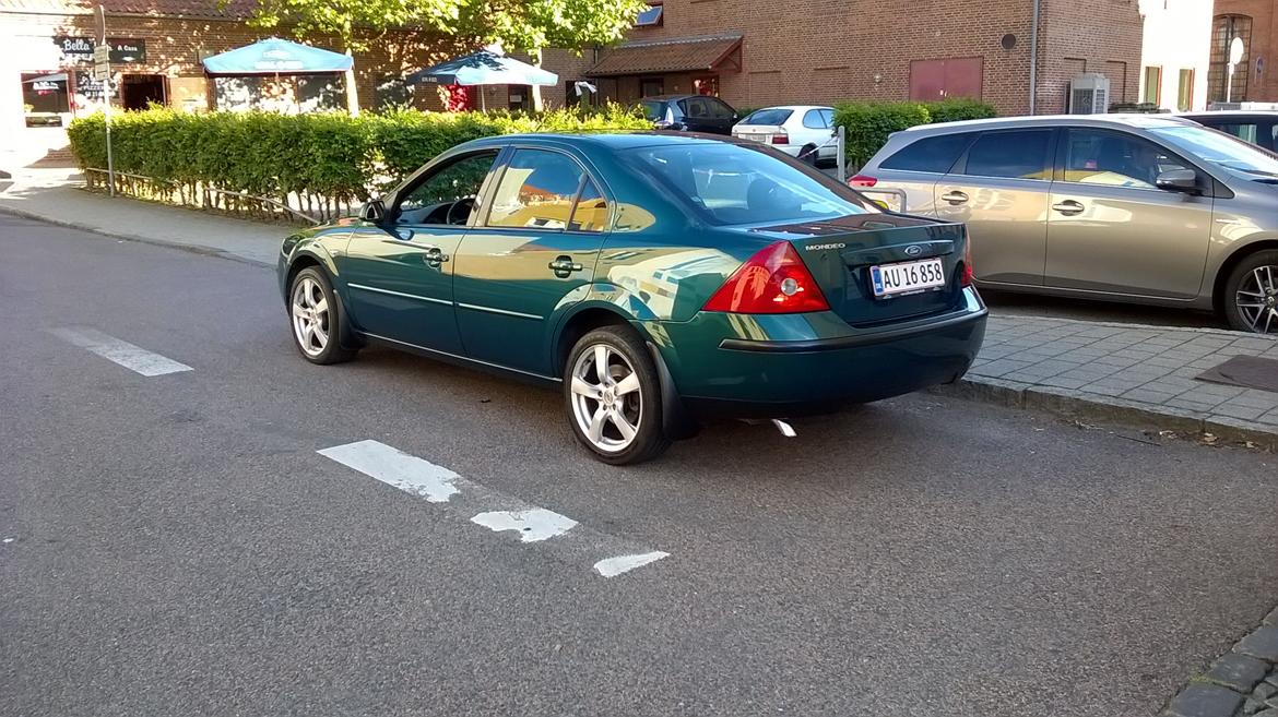 Ford Mondeo 1.8 Trend *SOLGT* billede 14