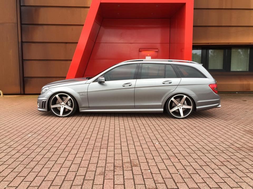 Mercedes Benz C63 AMG billede 7