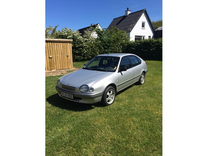 {{currentPhoto.altText}} billede {{currentPhoto.number}}