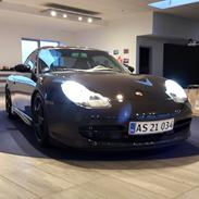 Porsche 911 (Black Mamba)