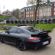 Porsche 911 (Black Mamba)