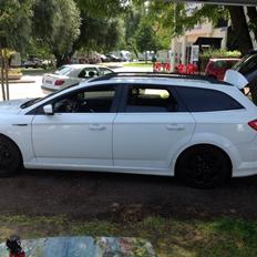 Ford Mondeo titanium