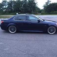 BMW 530i