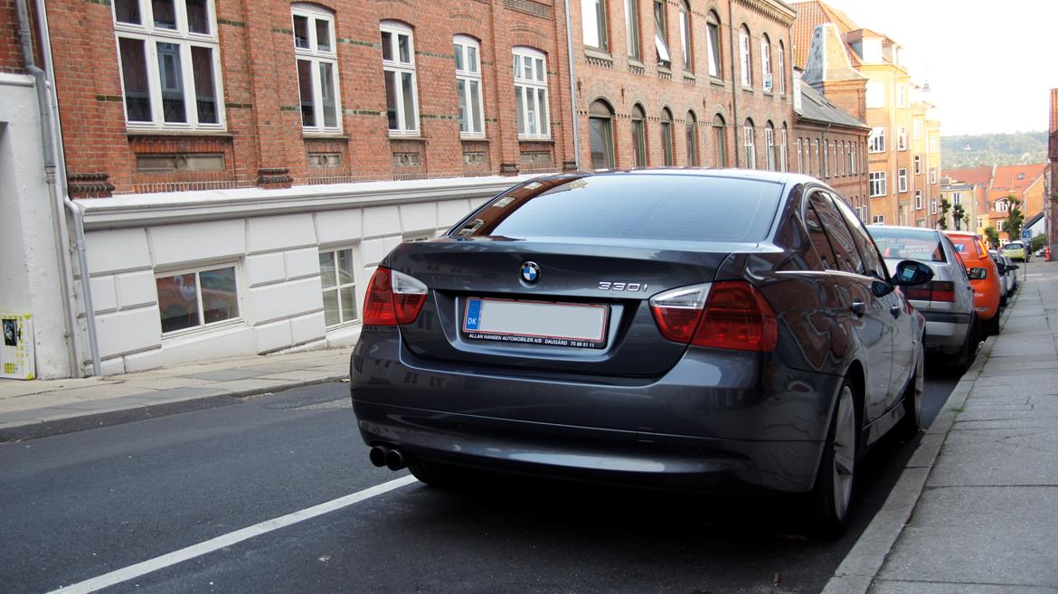 BMW 330i E90 billede 10