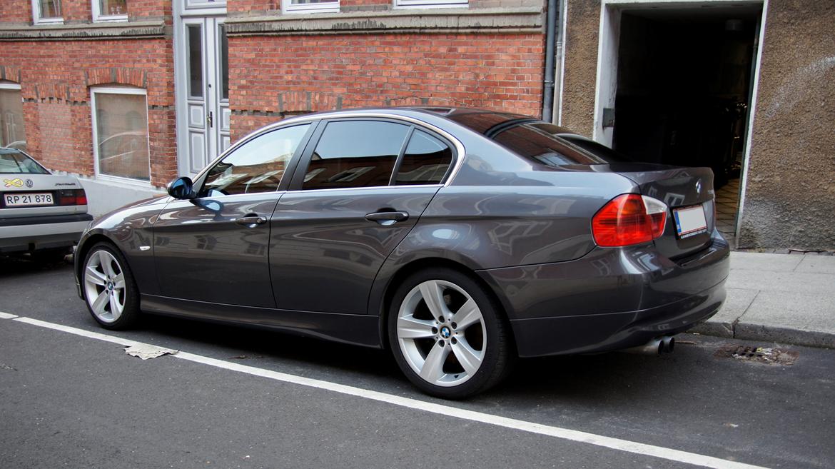 BMW 330i E90 billede 7