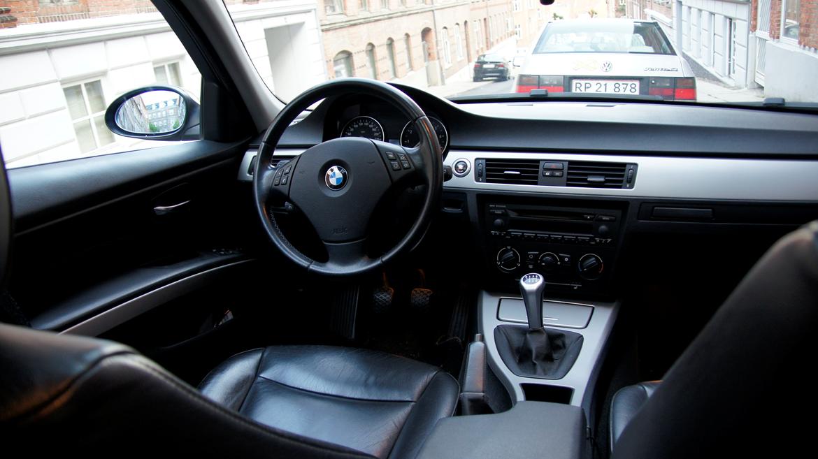 BMW 330i E90 billede 3