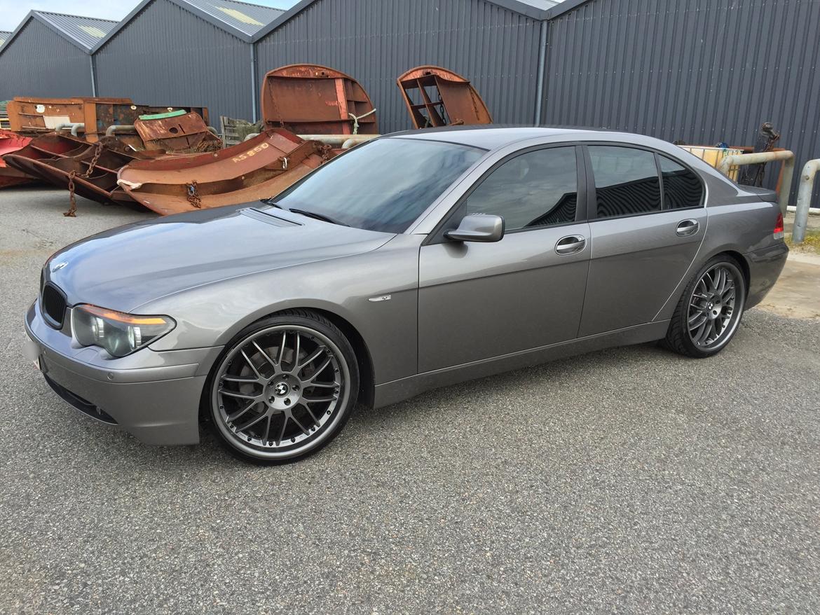 BMW e65 735iA 3,6 V8 billede 3