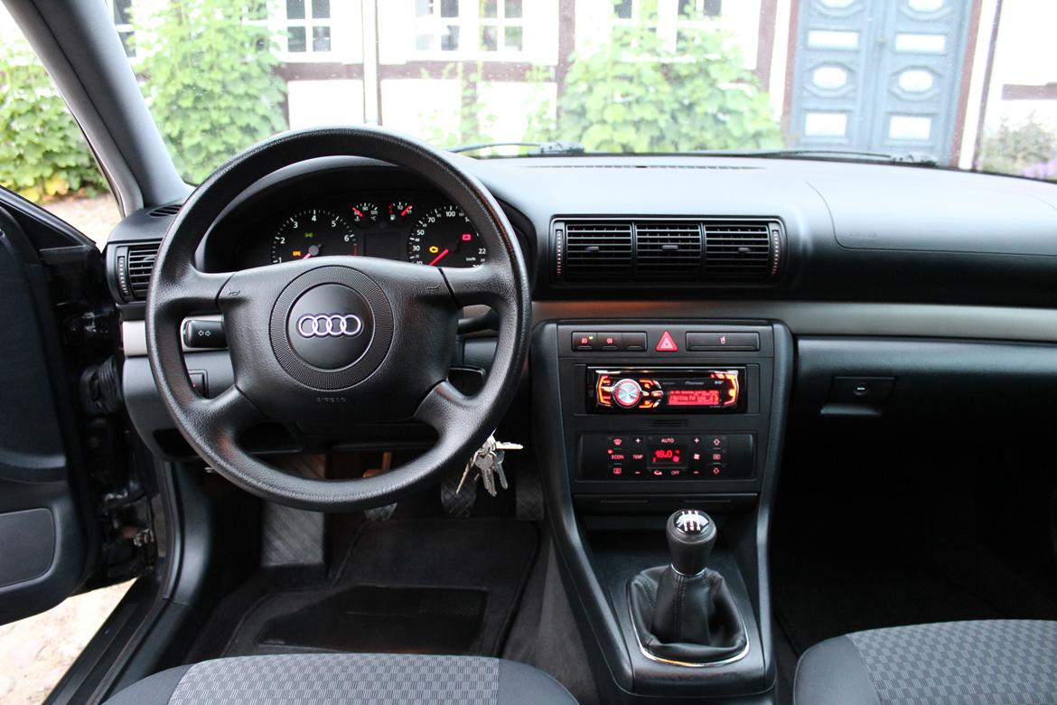 Audi A4 B5 limo billede 10