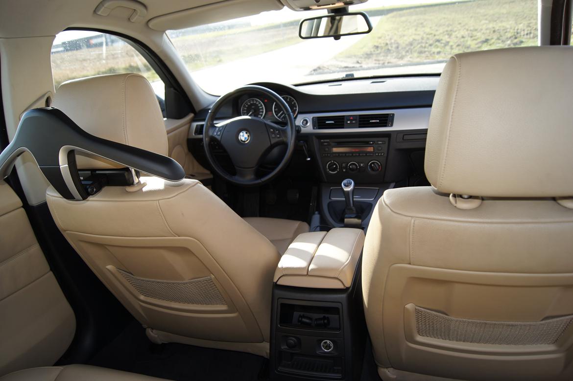 BMW 320i billede 12