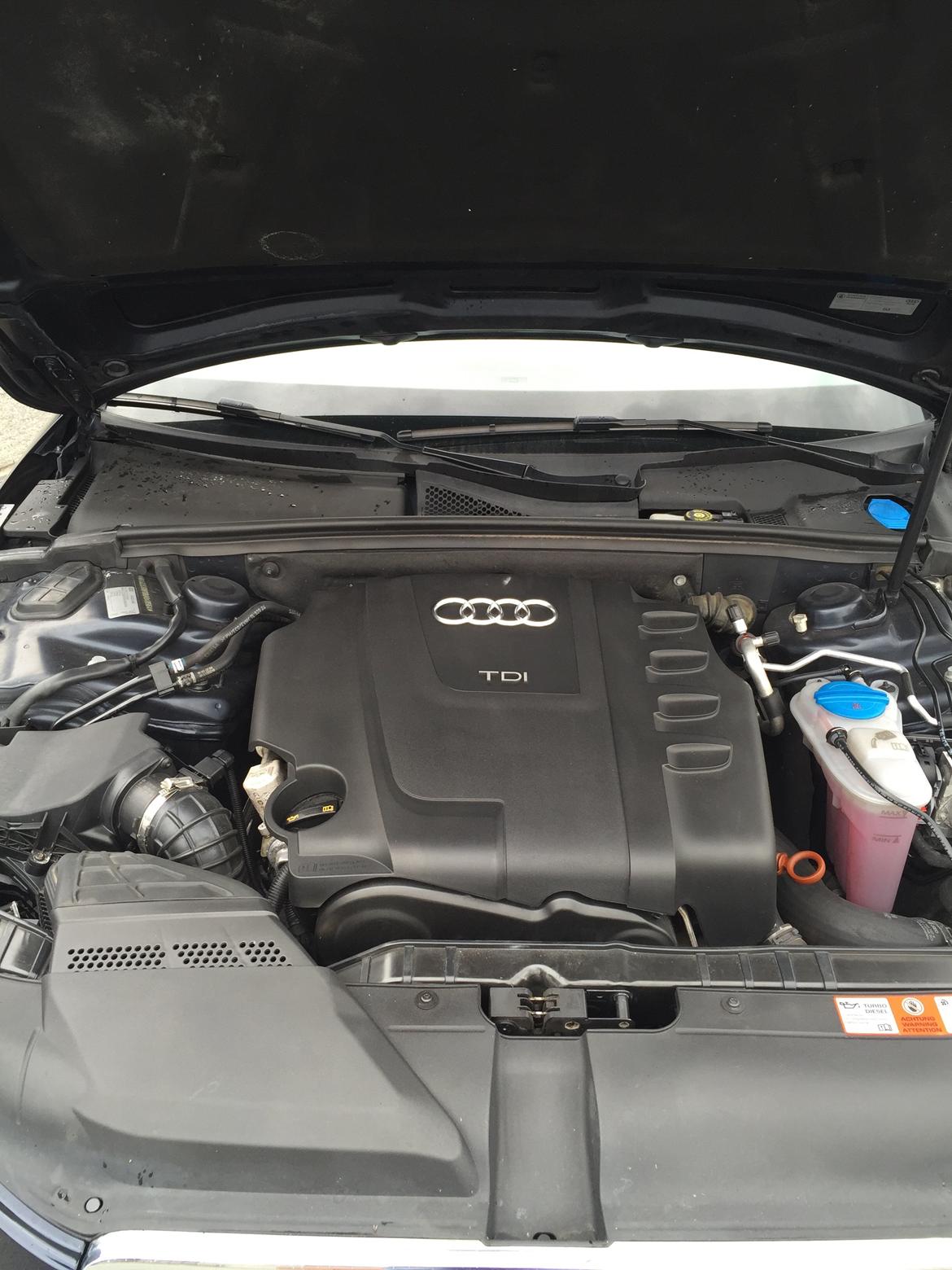 Audi A4 limousine TDI B8 (Solgt)  - 2,0 TDI motor billede 13