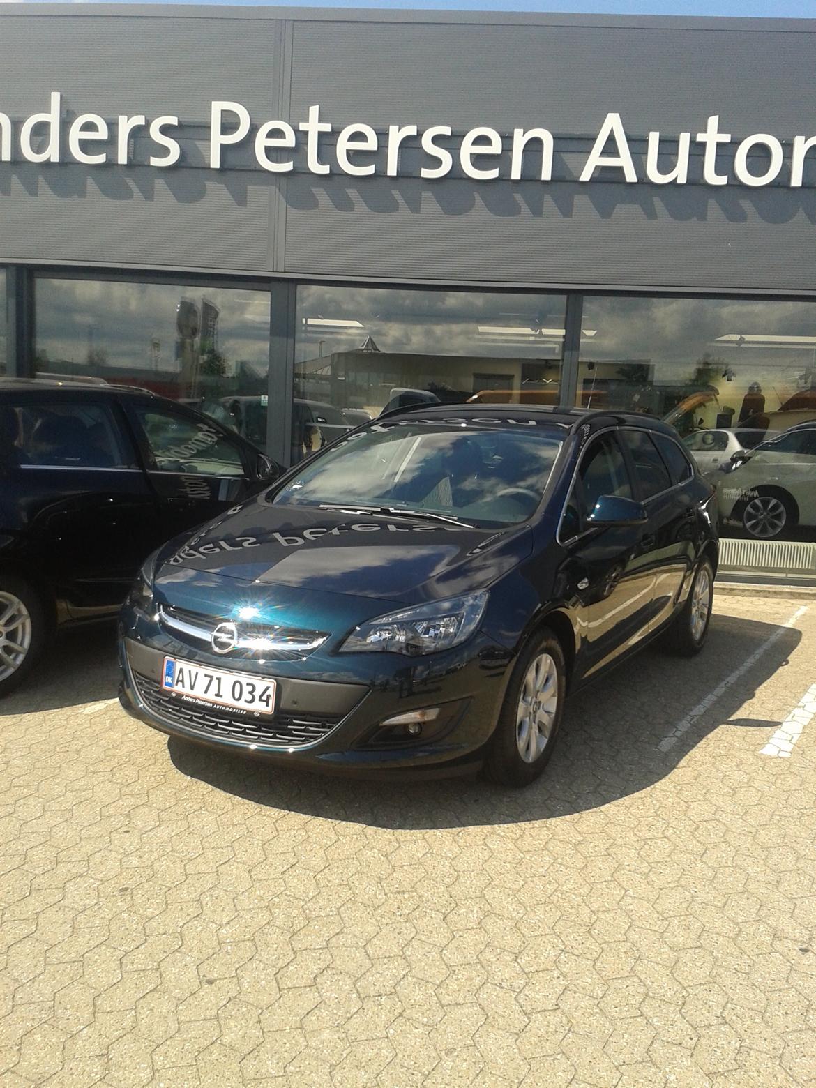 Opel Astra Sports tourer "SOLGT" billede 3