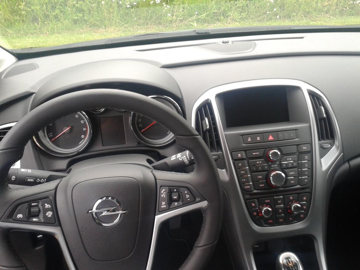 Opel Astra Sports tourer "SOLGT" billede 9