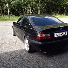 BMW E46 320i