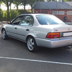 Toyota Corolla E10 Sedan