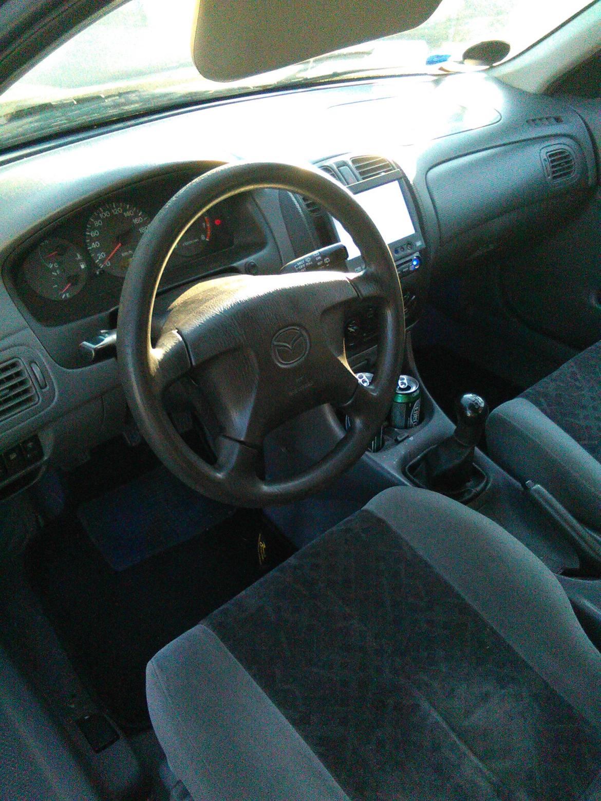 Mazda 323f bj 1.5 glx billede 3