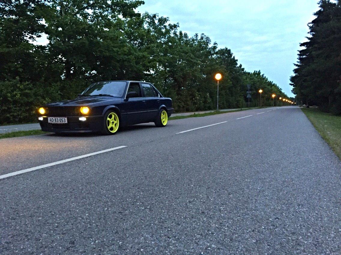 BMW E30 billede 7