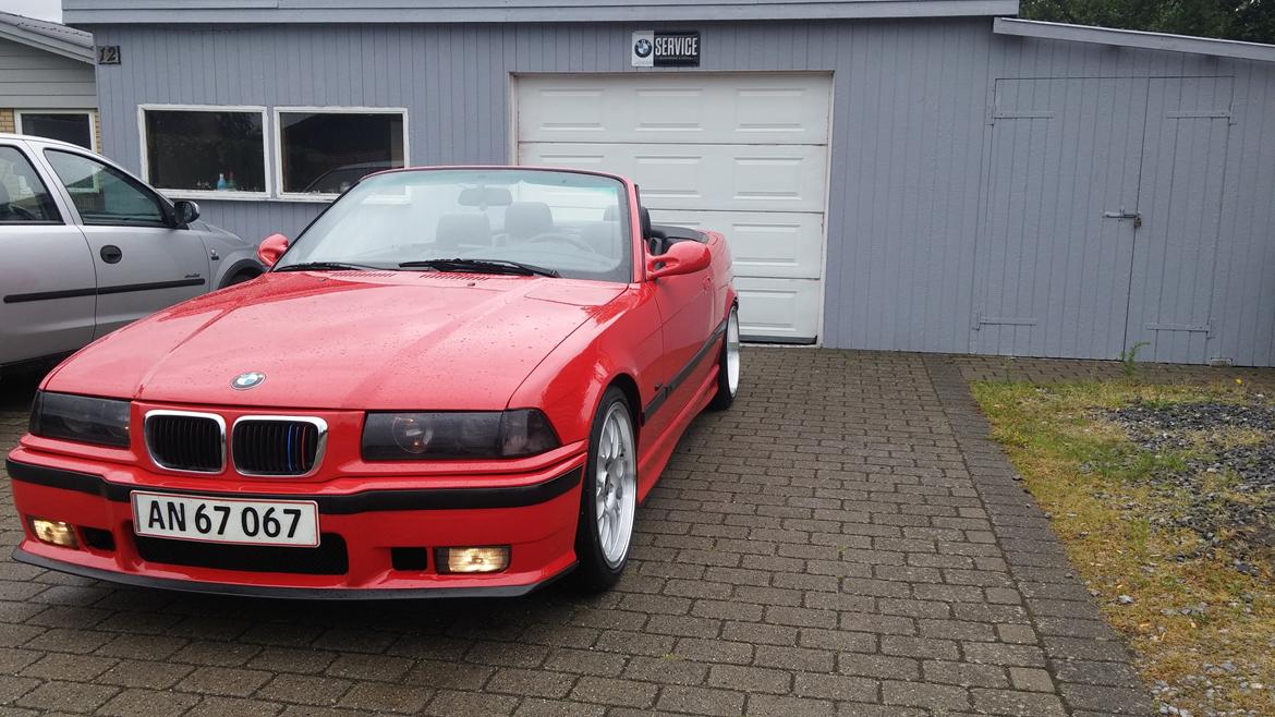 BMW 318 IS cabriolet. billede 1