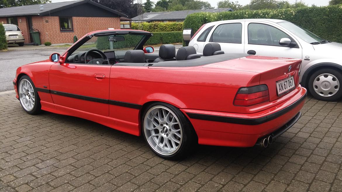 BMW 318 IS cabriolet. billede 2