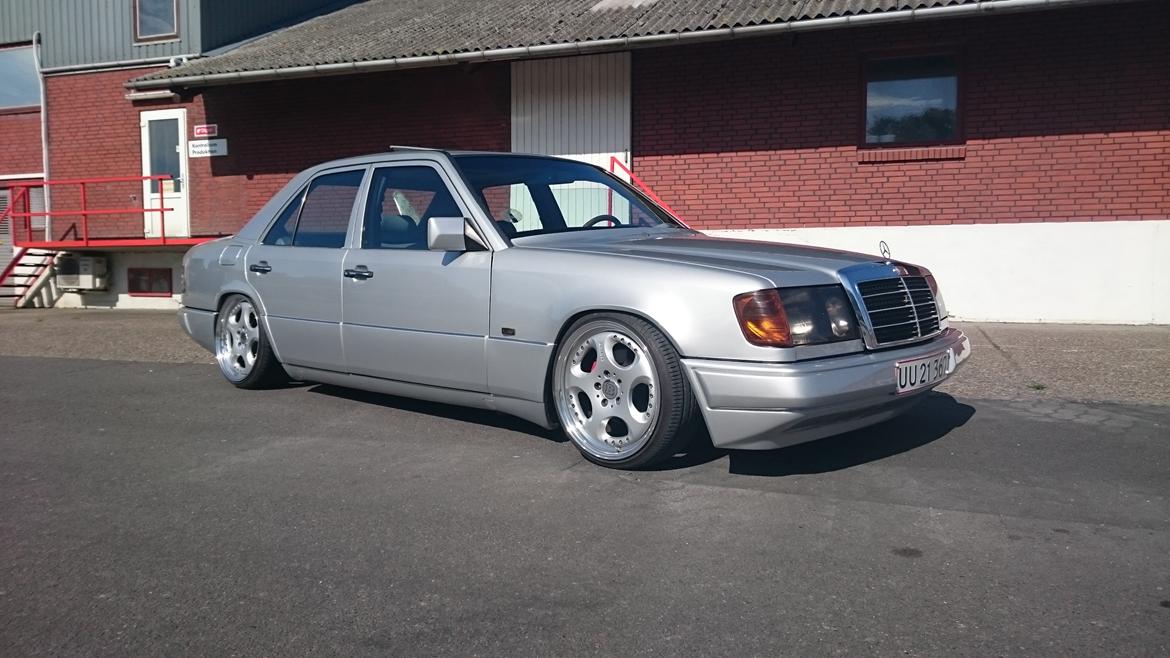 Mercedes Benz w124 250D Low Ride billede 5