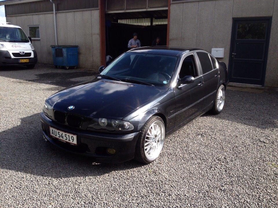 BMW E46 320i billede 1