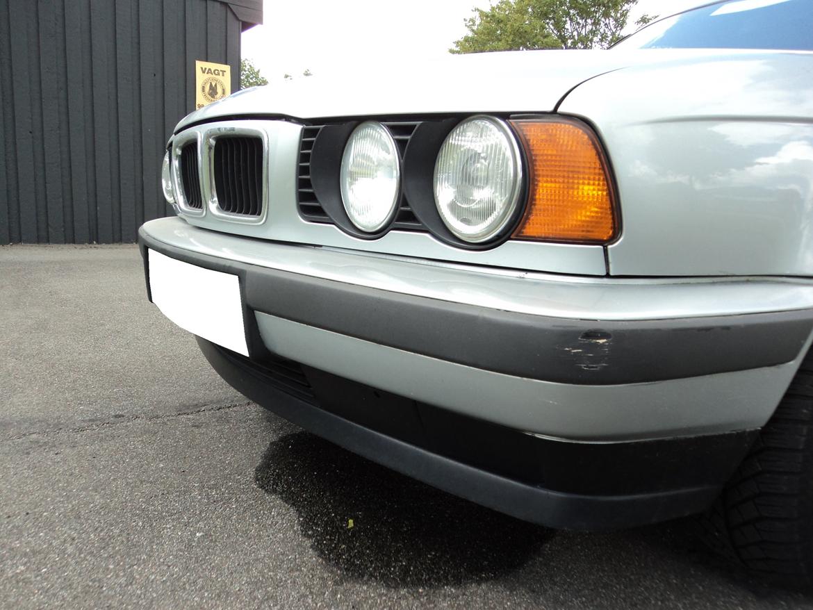 BMW E34 525iA Touring Executive billede 1