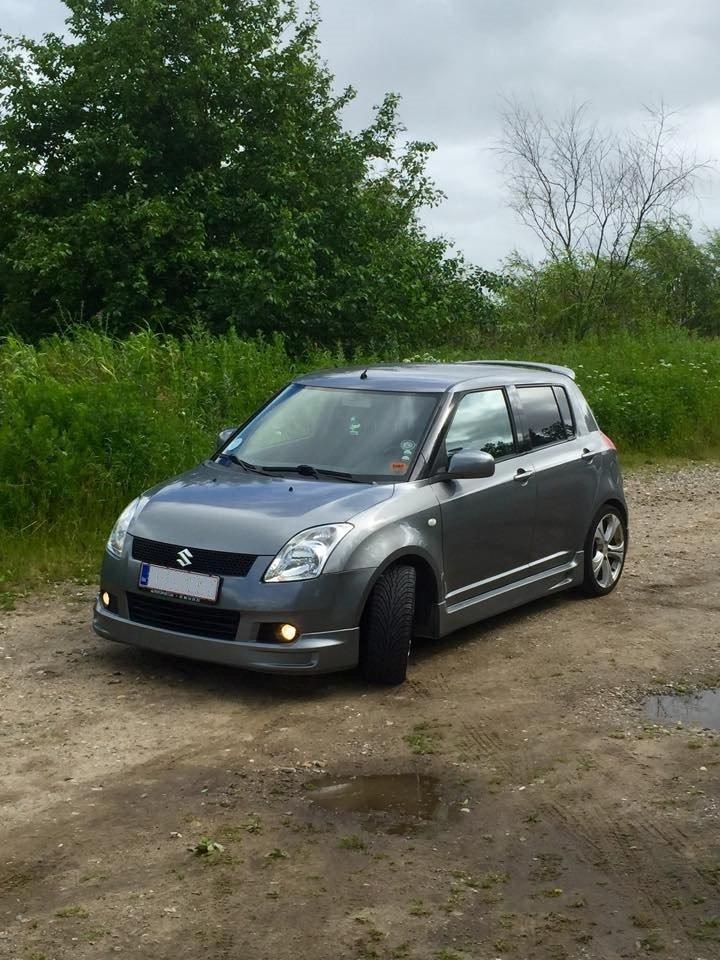 Suzuki Swift IV, 1,5 GLS 5D billede 1